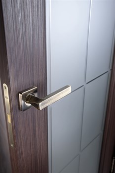 Ручка дверная "Равенна" на 02 розетке - фото 80794 Ручка дверная "Равенна" на 02 розетке - фото 80794